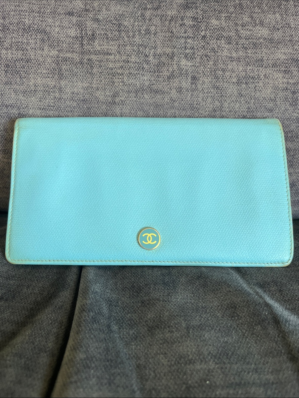 Vintage and well loved authentic Chanel Coco mark bifold wallet in sky blue 🩵